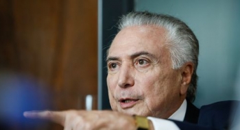 Temer vê dificuldade em aprovar reforma da Previdência depois de fevereiro